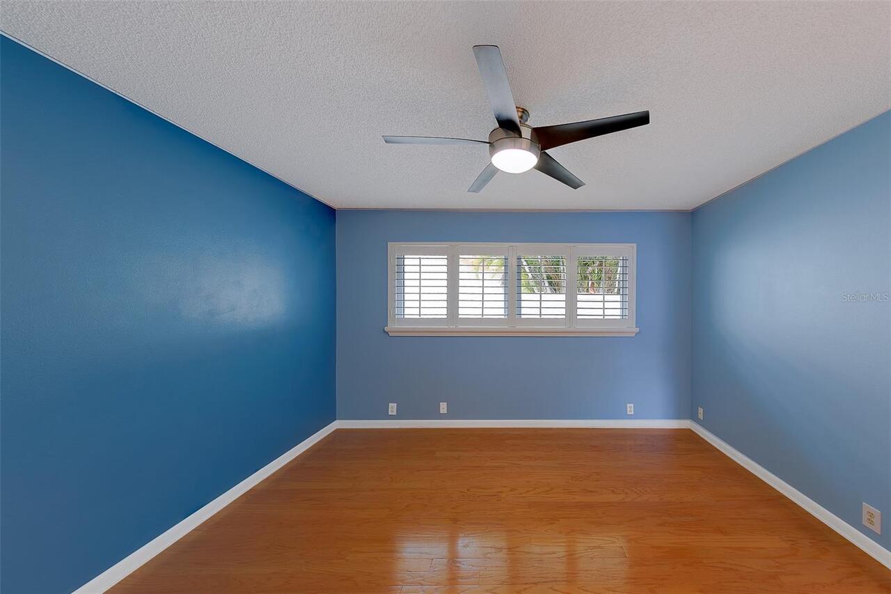 Listing Photo 33