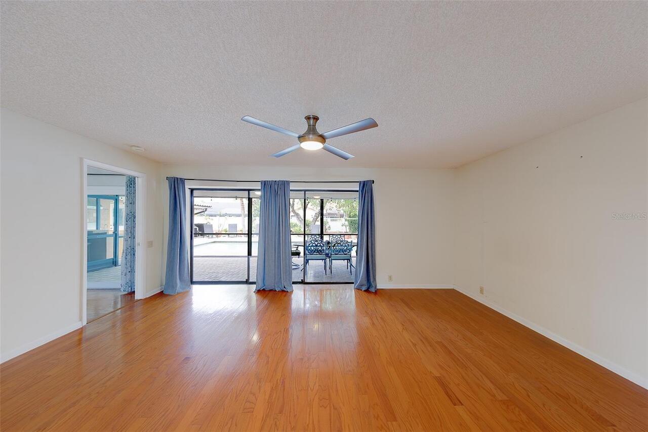 Listing Photo 41