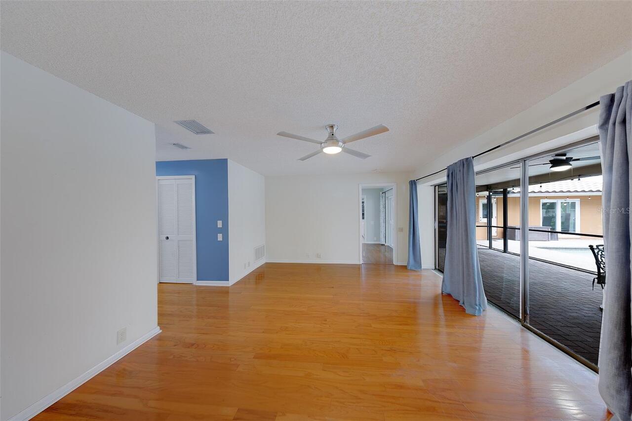 Listing Photo 42