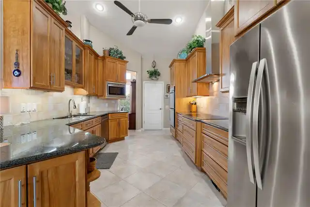 Listing Photo 7