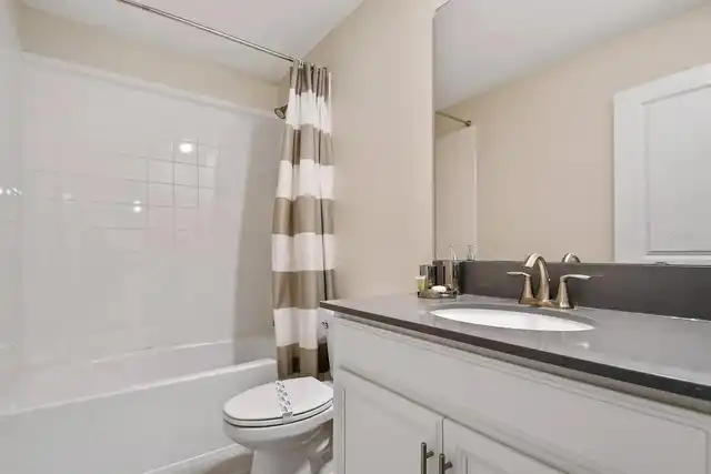 Listing Photo 22