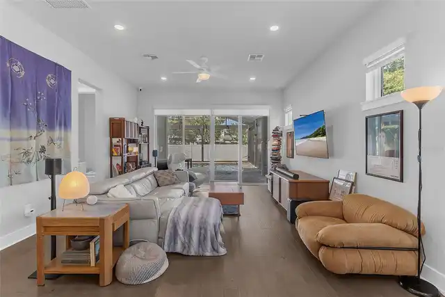 Listing Photo 15