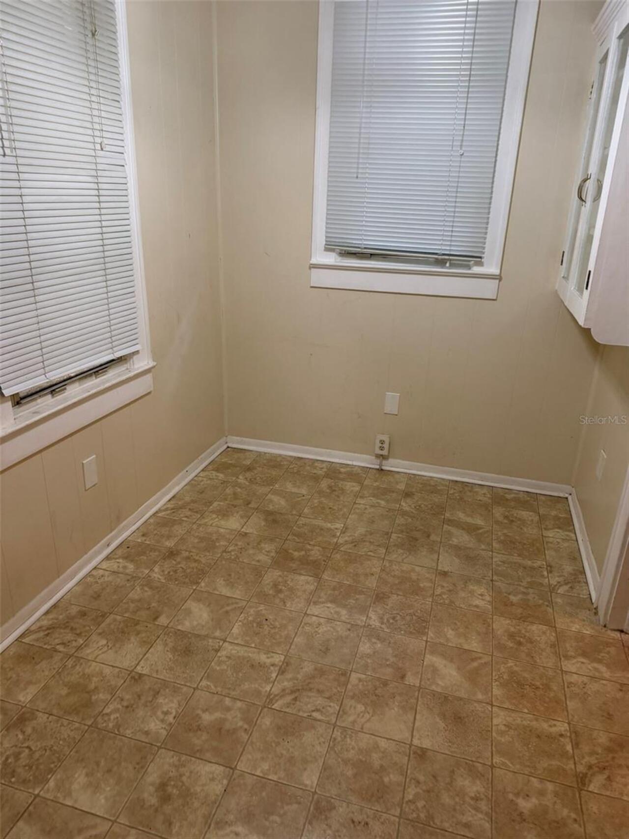 Listing Photo 9
