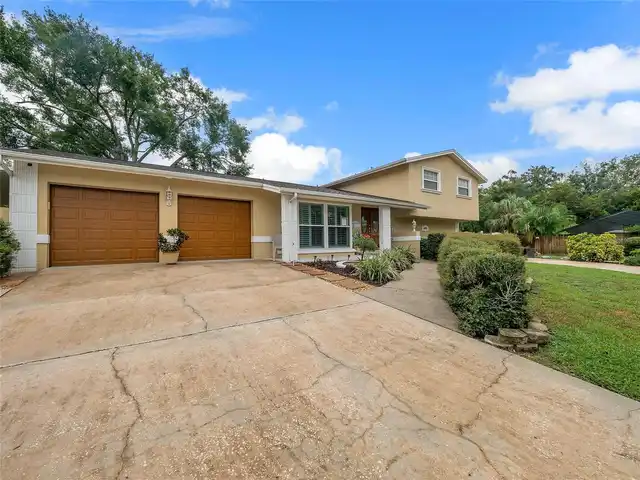 Listing Photo 6