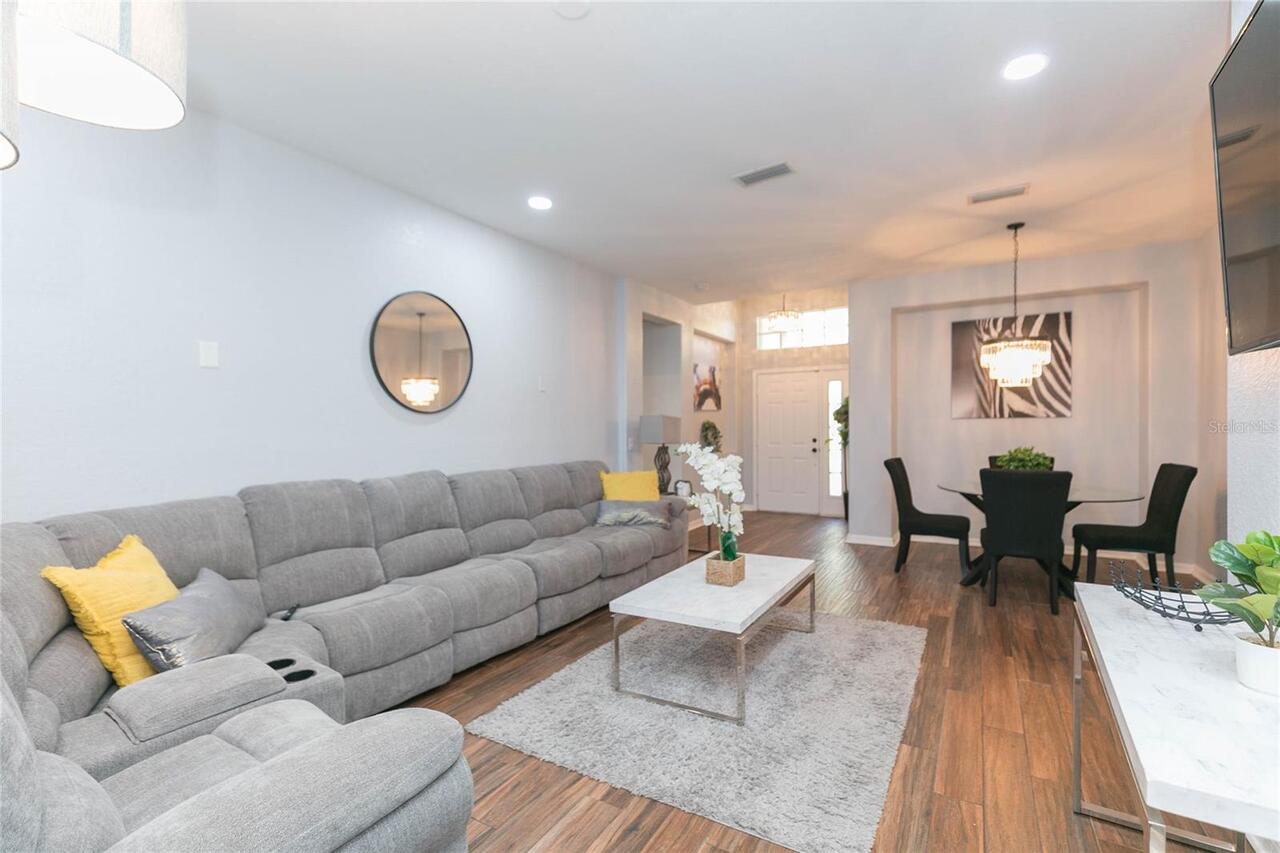 Listing Photo 8