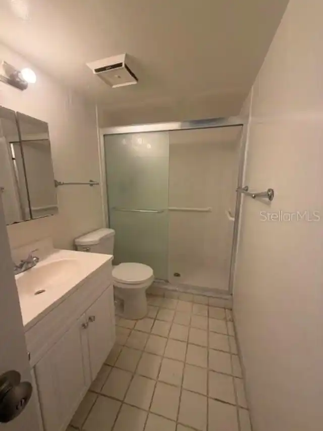 Listing Photo 9