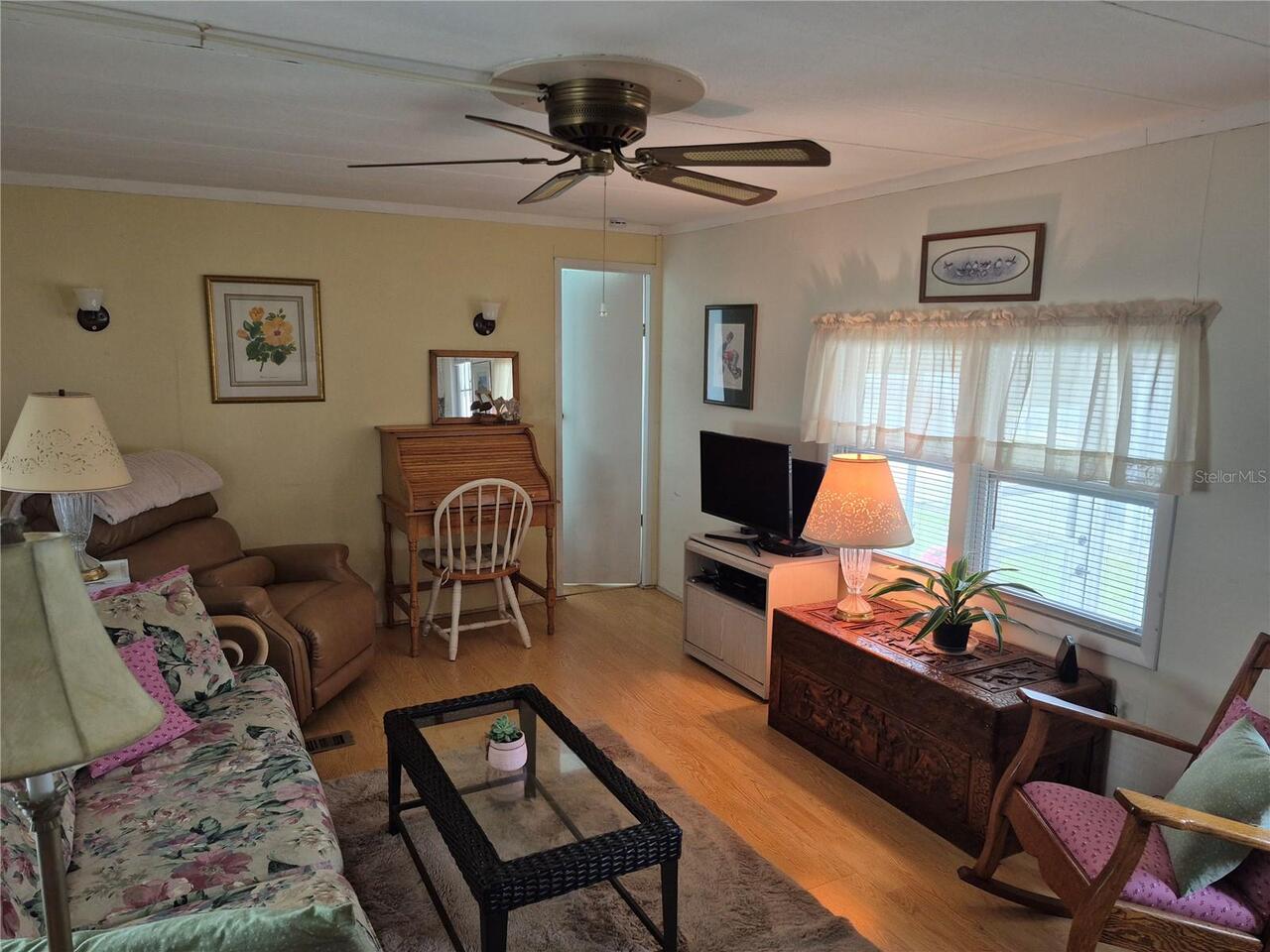Listing Photo 8