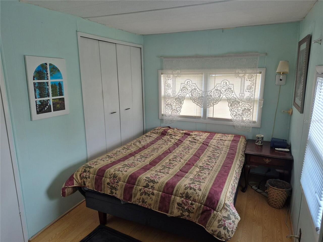 Listing Photo 10