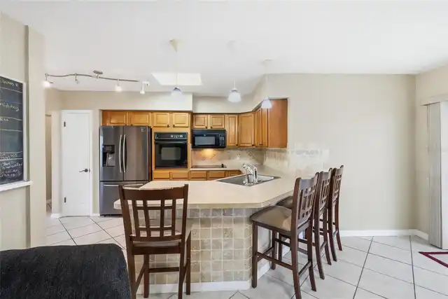 Listing Photo 12