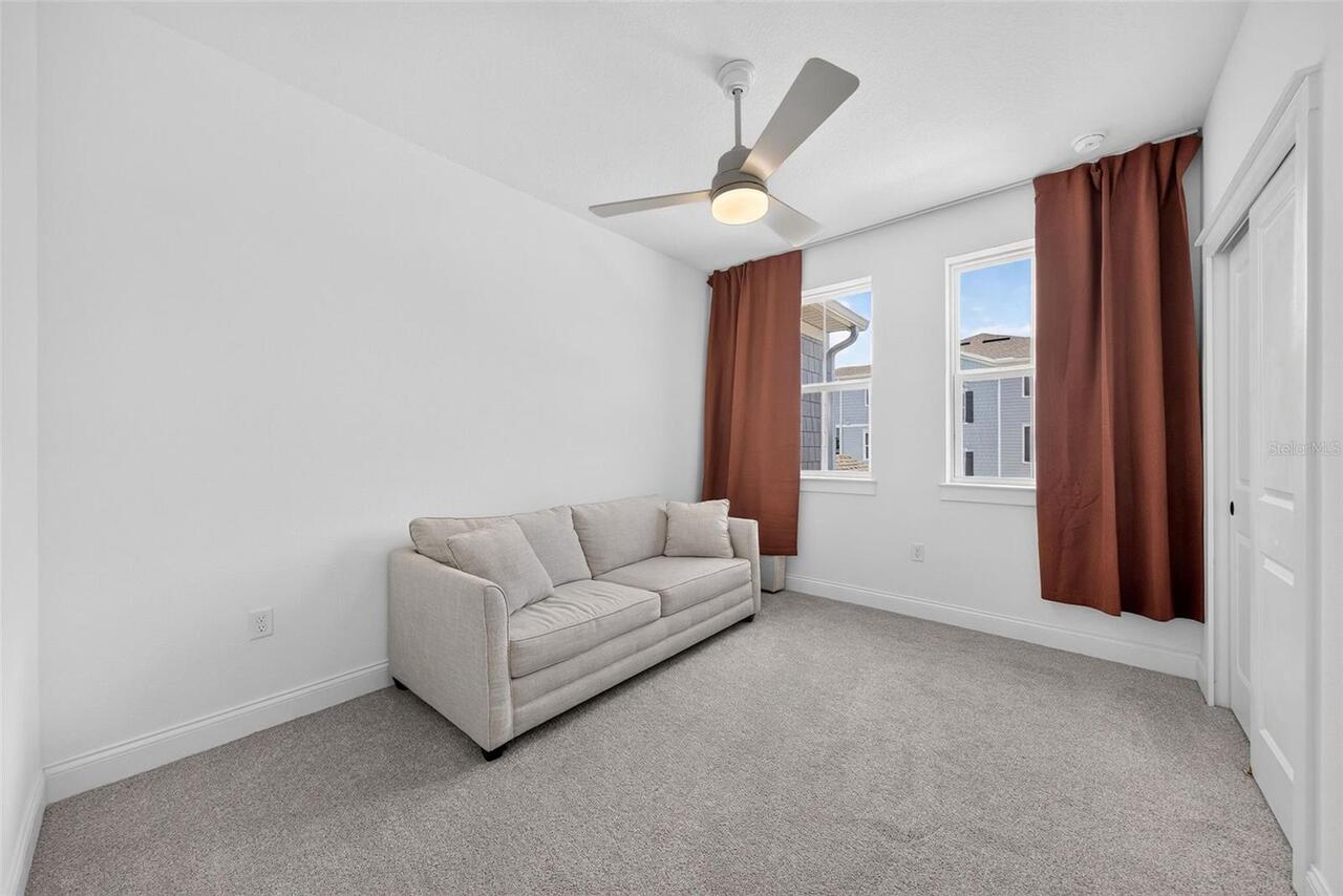 Listing Photo 16