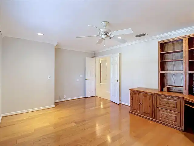 Listing Photo 38