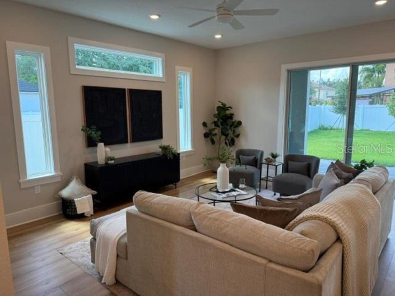 Listing Photo 14