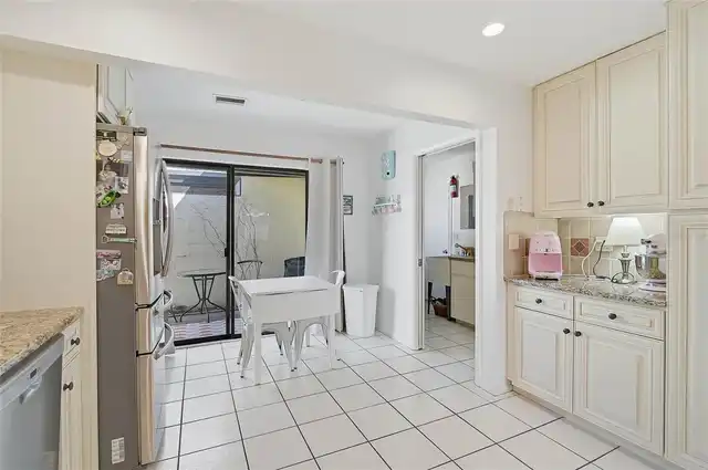 Listing Photo 15