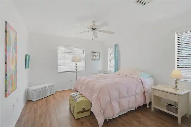 Listing Photo 23