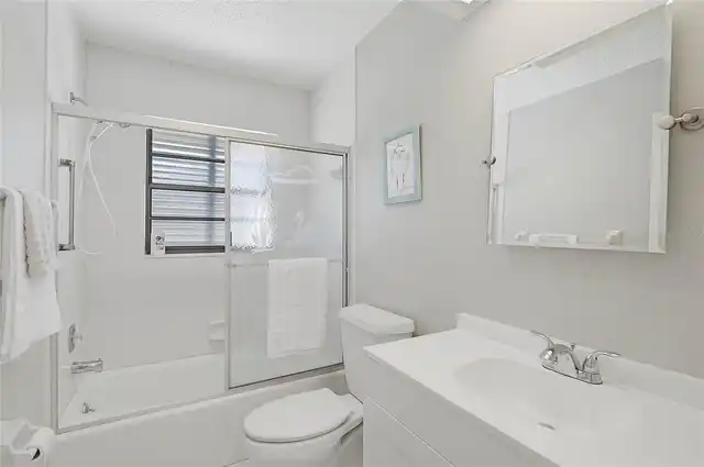 Listing Photo 24