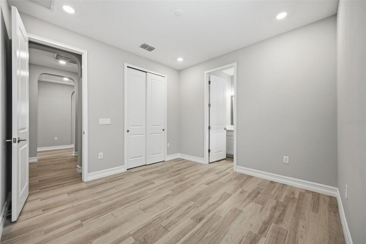 Listing Photo 25