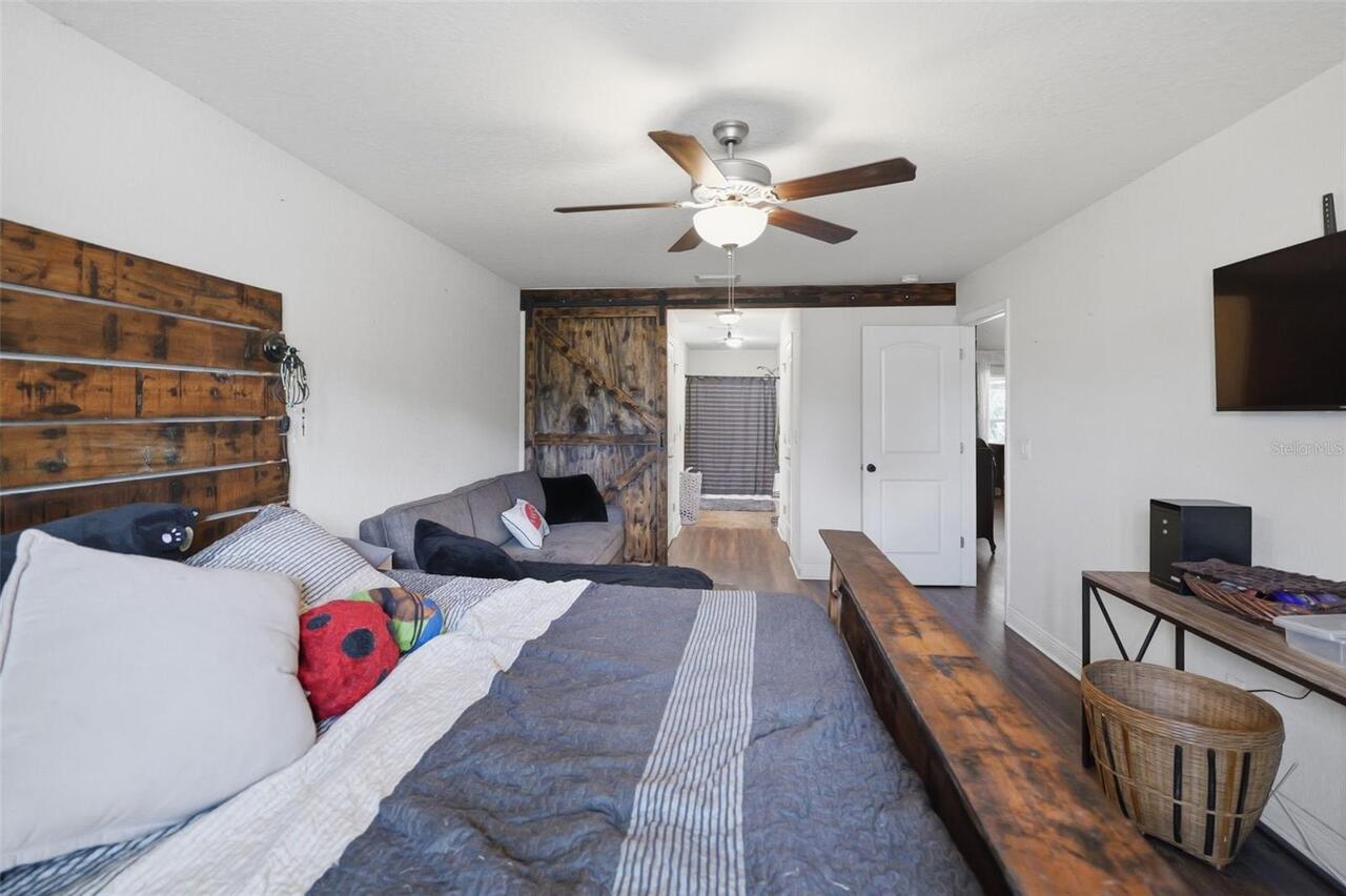 Listing Photo 14