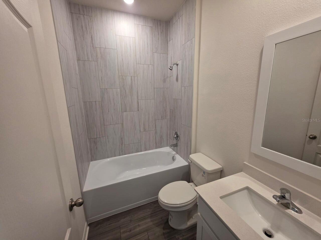 Listing Photo 10