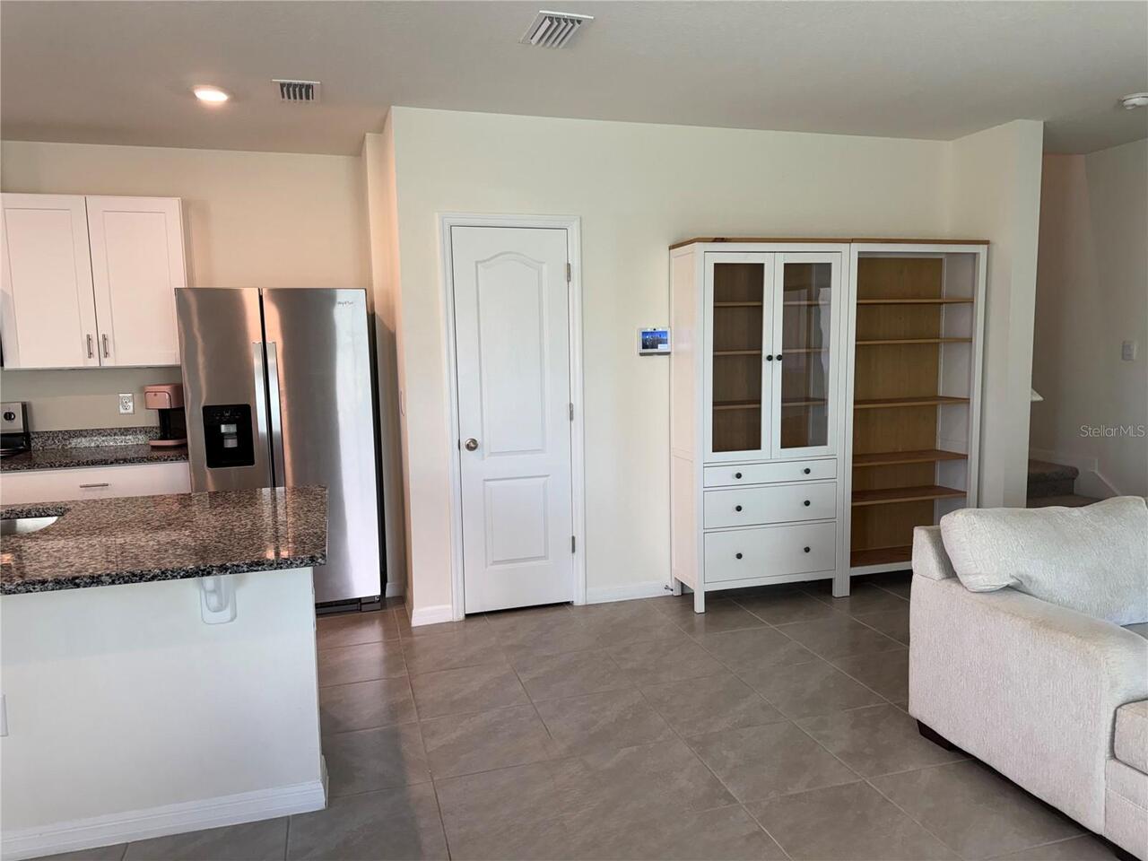 Listing Photo 10
