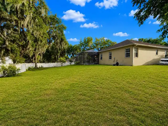 Listing Photo 32