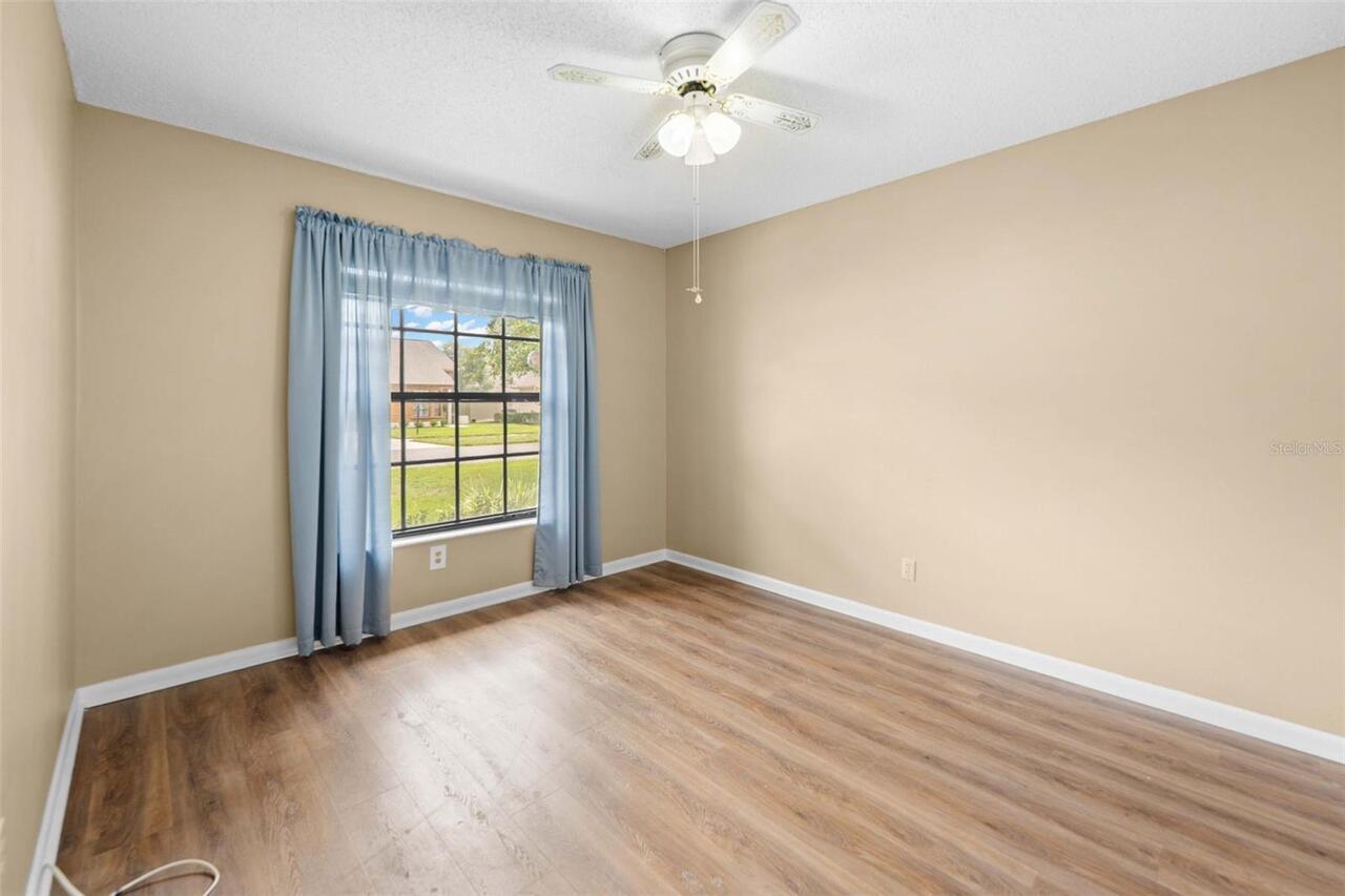 Listing Photo 25