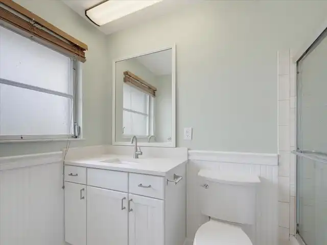 Listing Photo 14