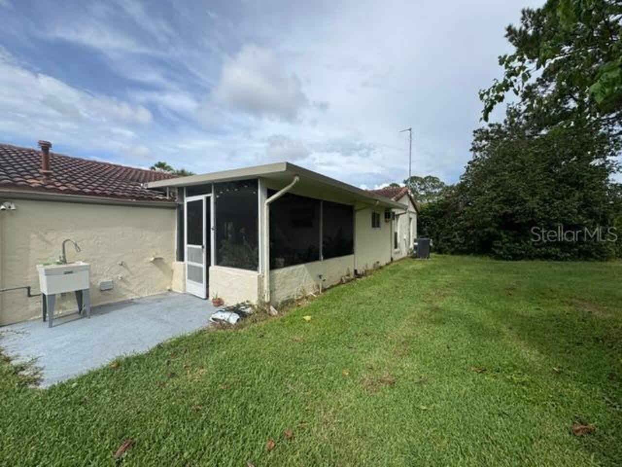 Listing Photo 11