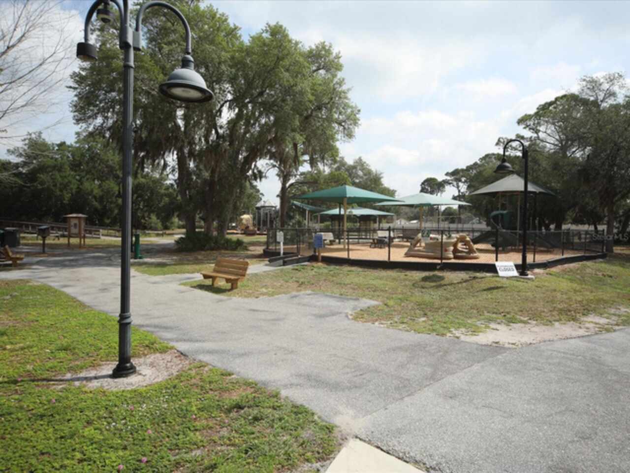 Listing Photo 33