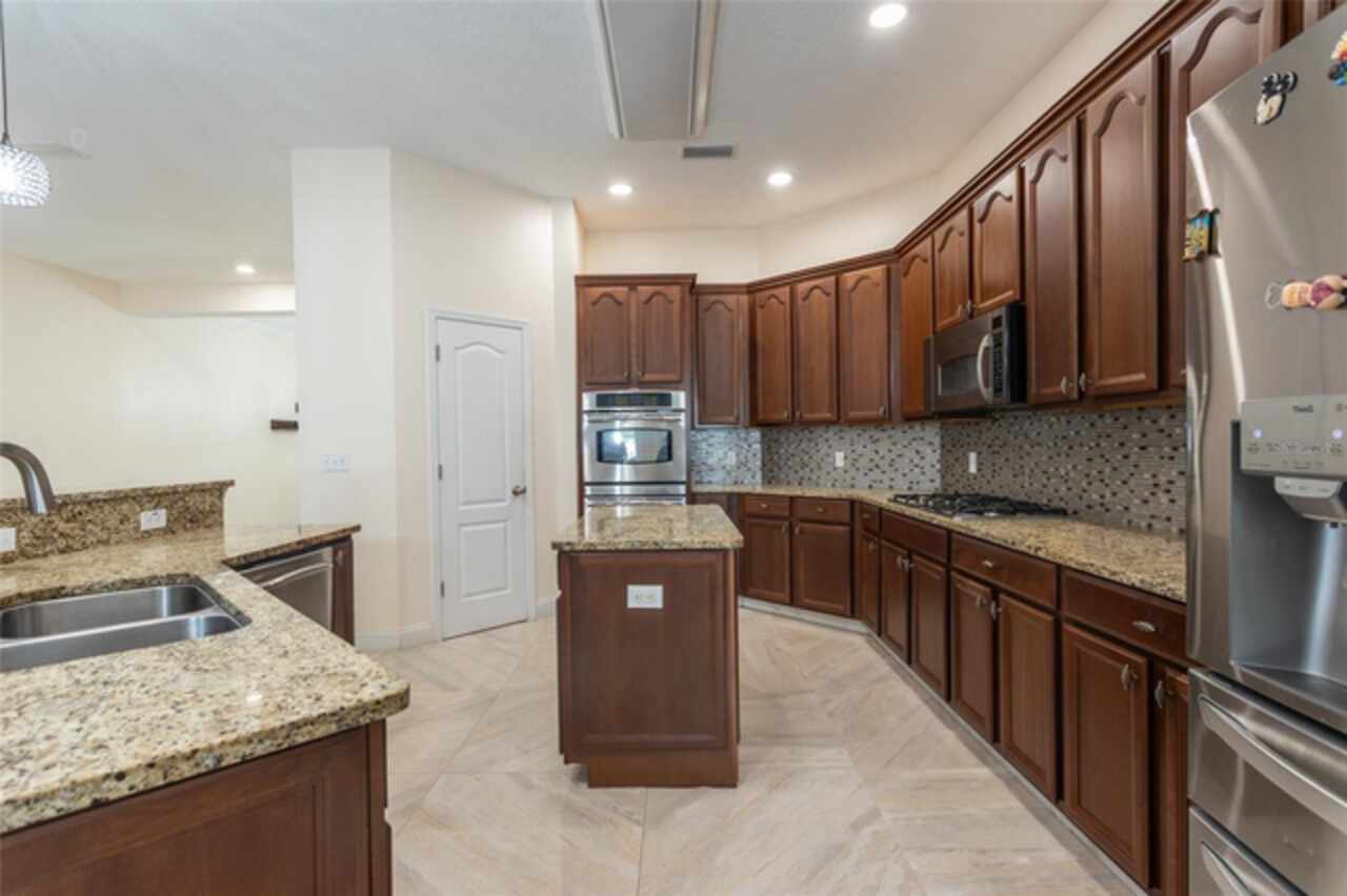 Listing Photo 7