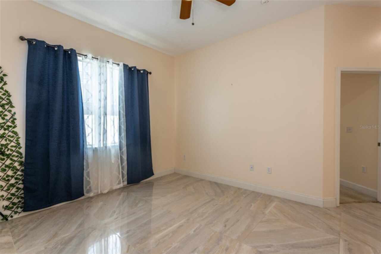 Listing Photo 37