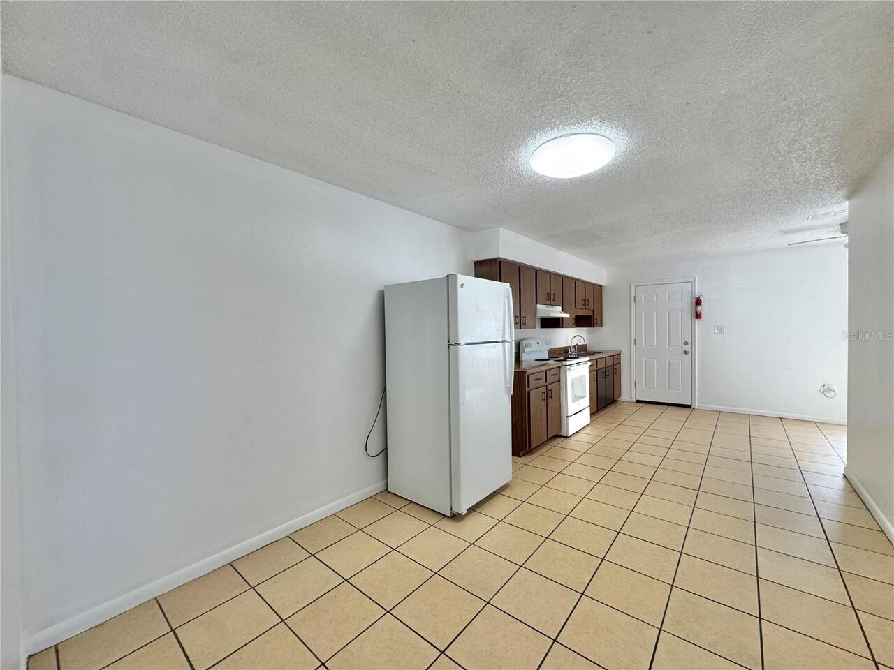 Listing Photo 7