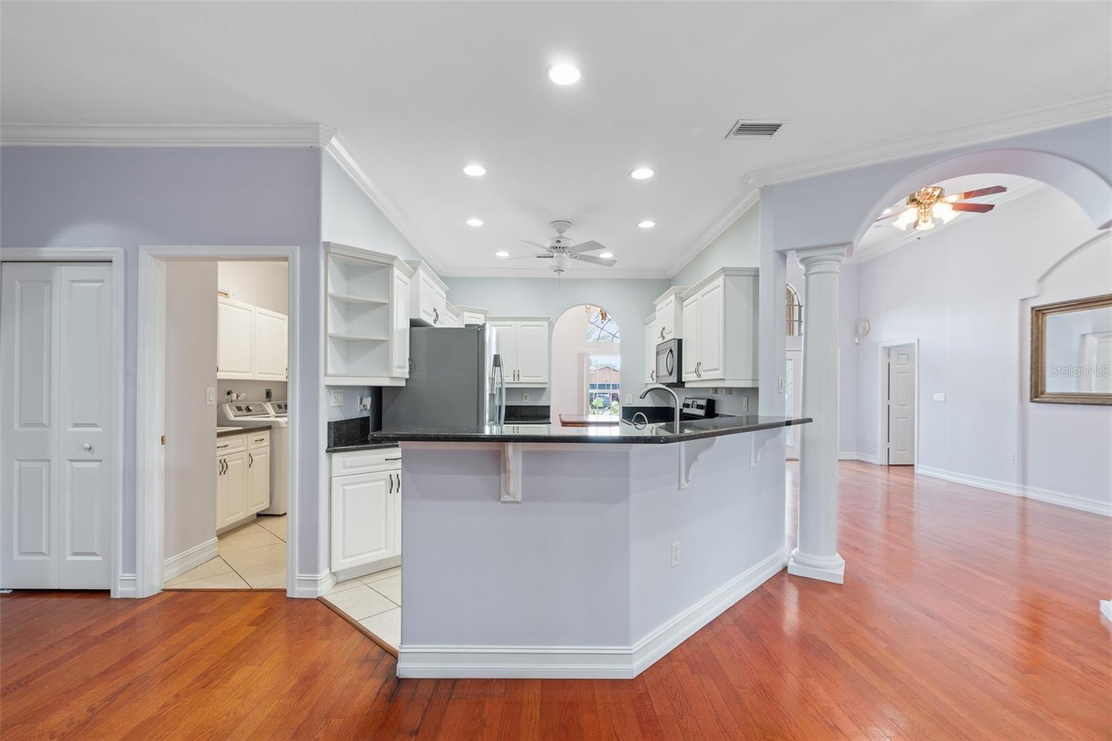Listing Photo 11