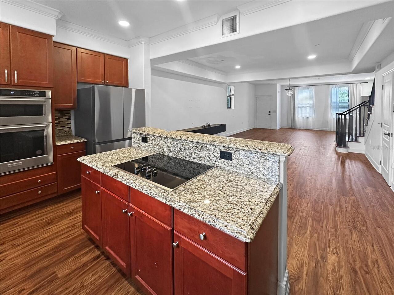 Listing Photo 5