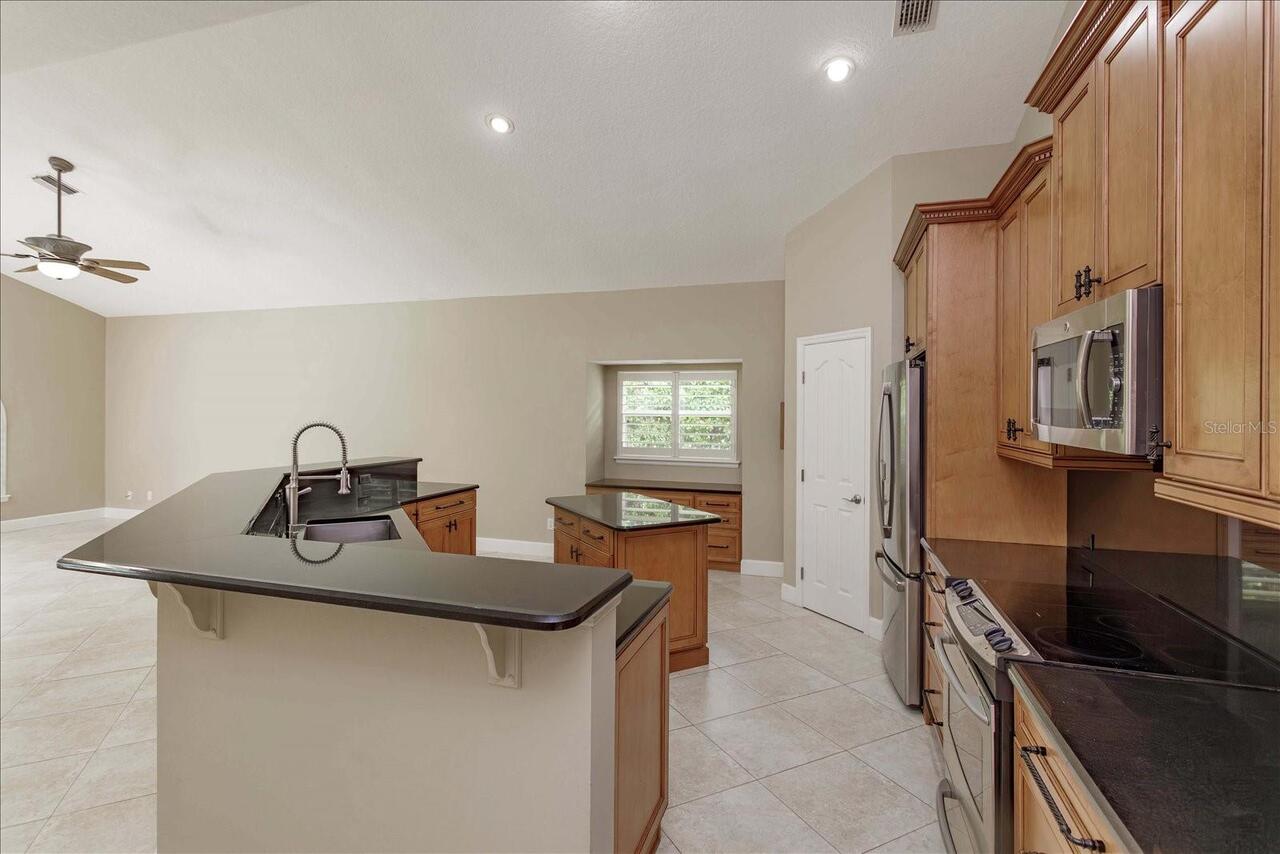 Listing Photo 15