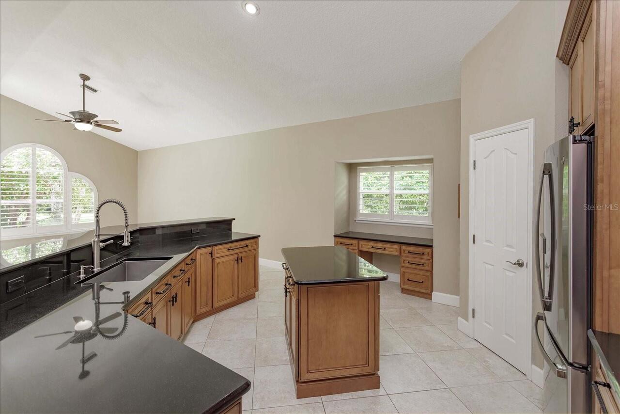 Listing Photo 18
