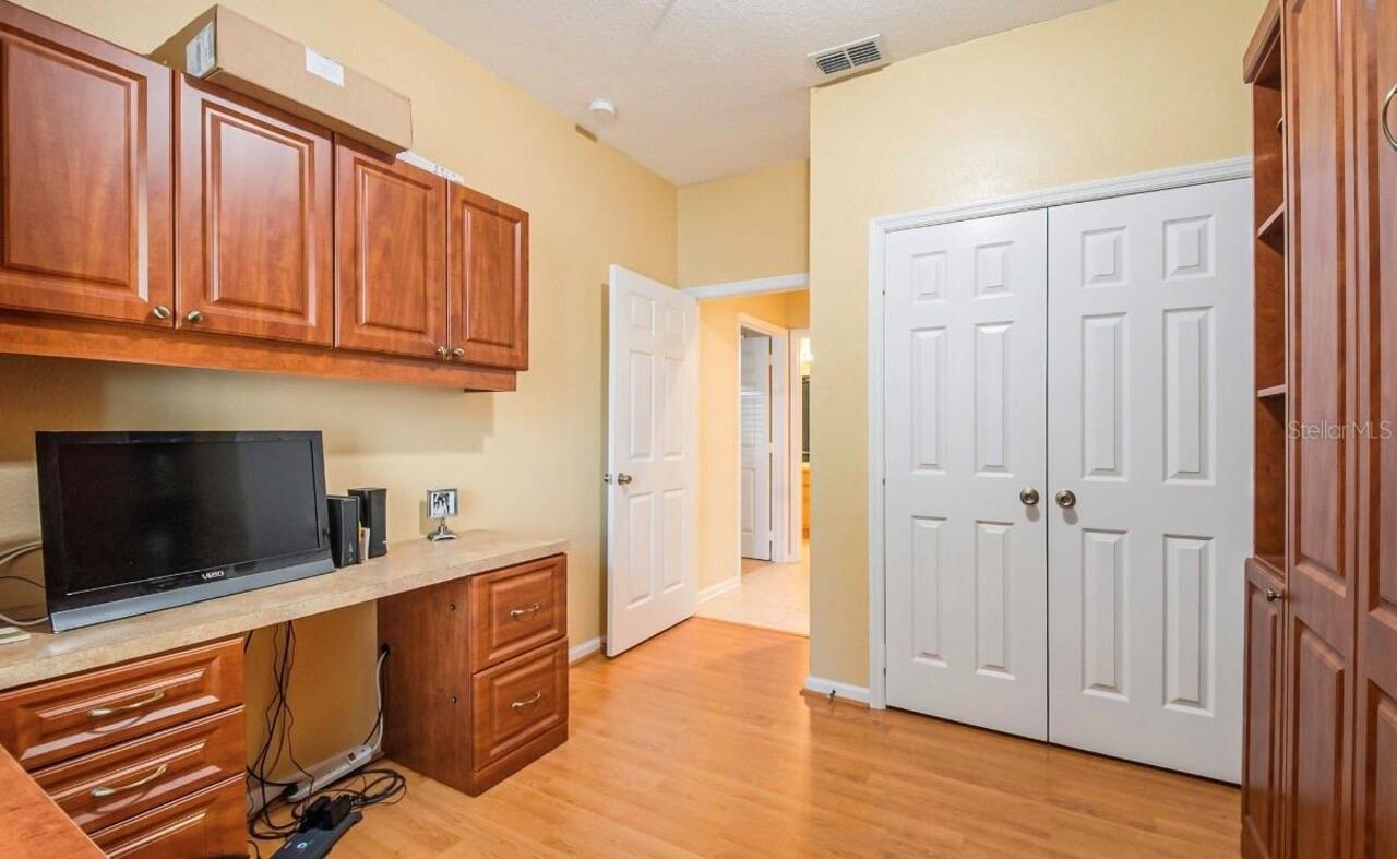 Listing Photo 16