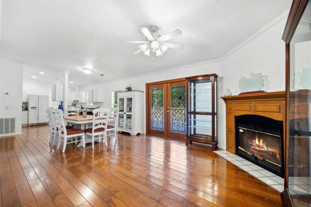Listing Photo 9
