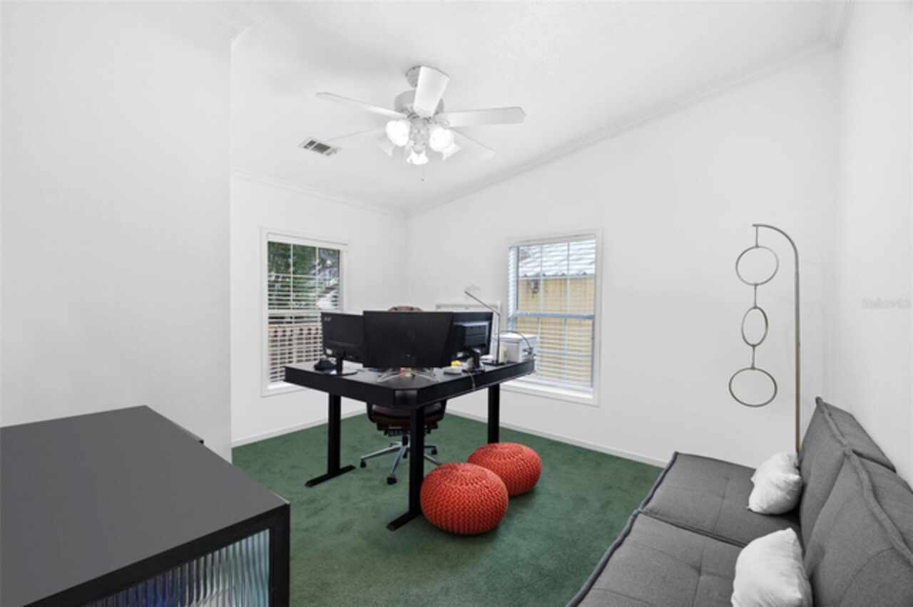 Listing Photo 11