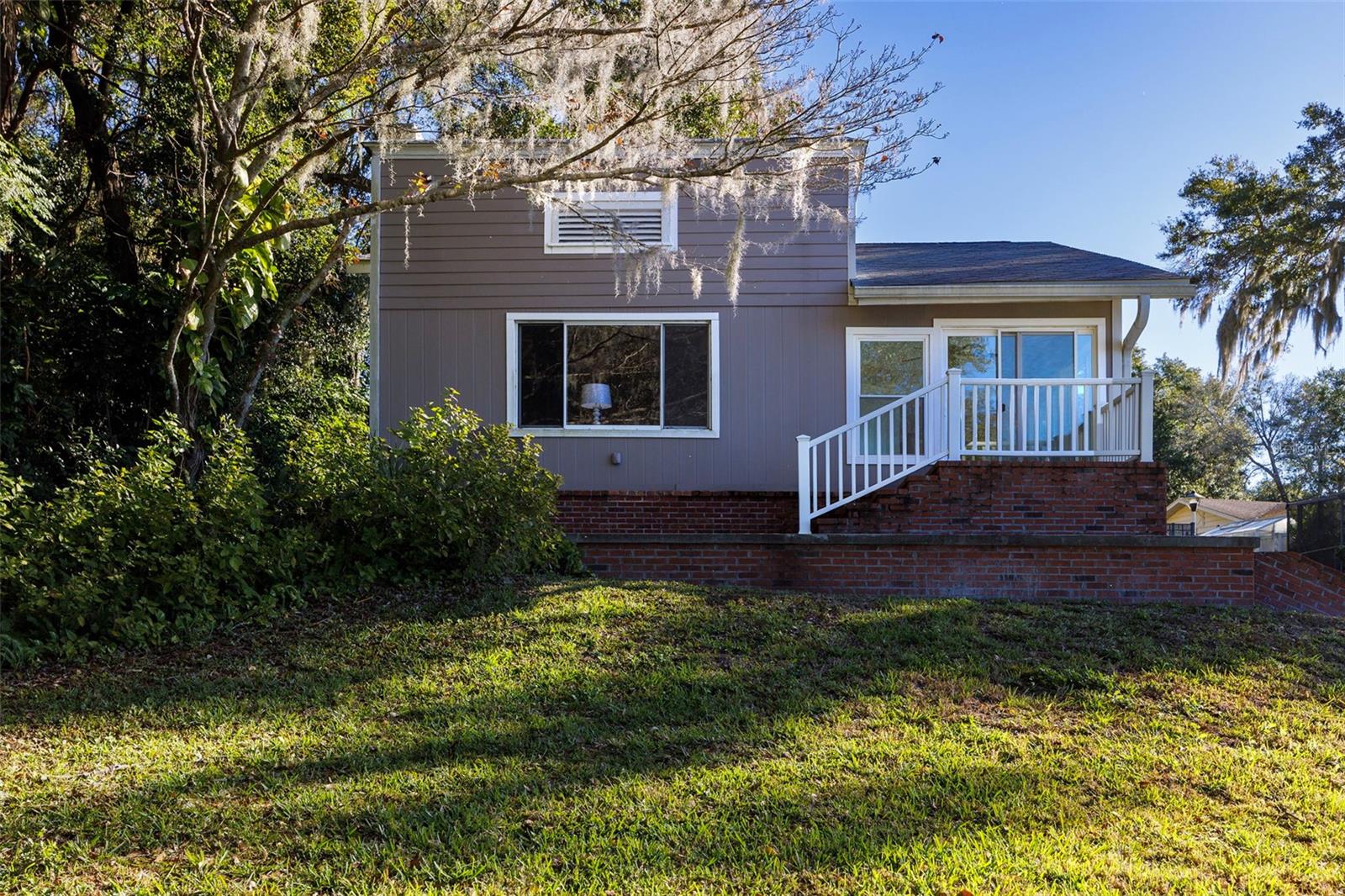 Eustis Real Estate
