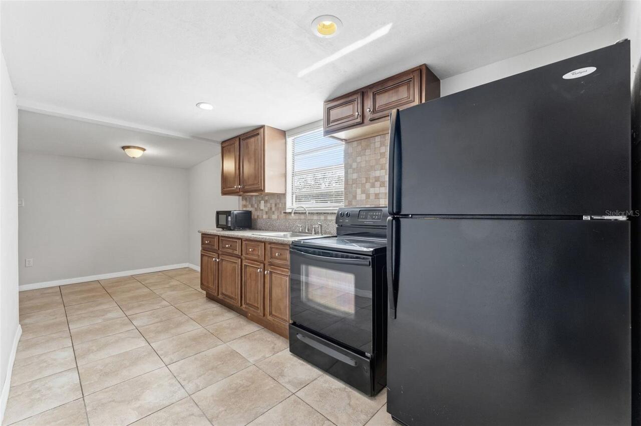 Listing Photo 32