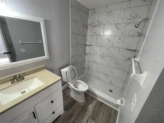 Listing Photo 14