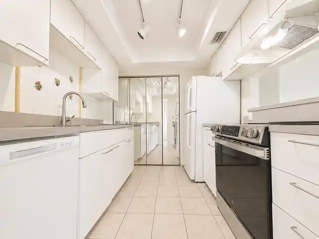 Listing Photo 10