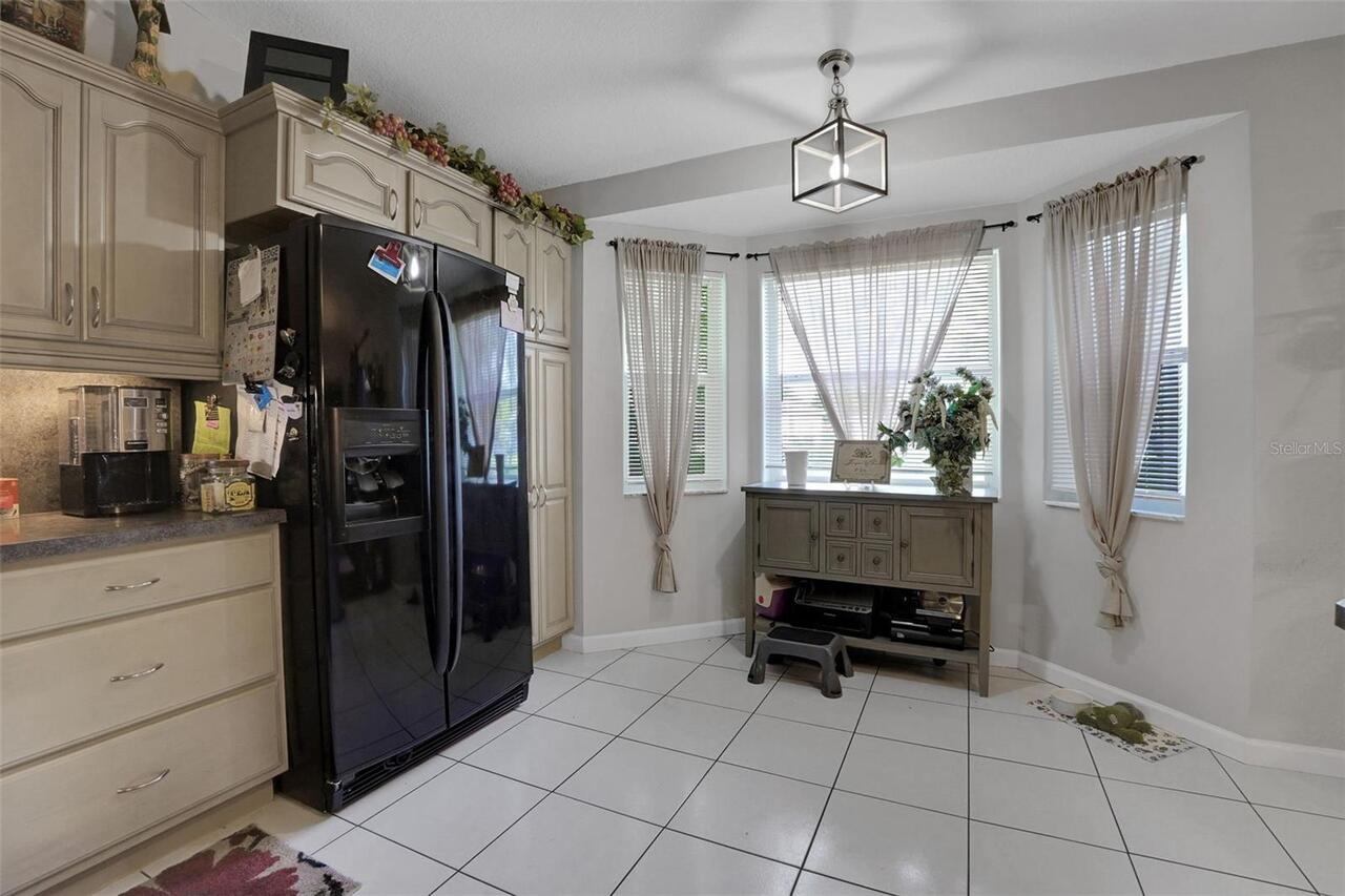 Listing Photo 11