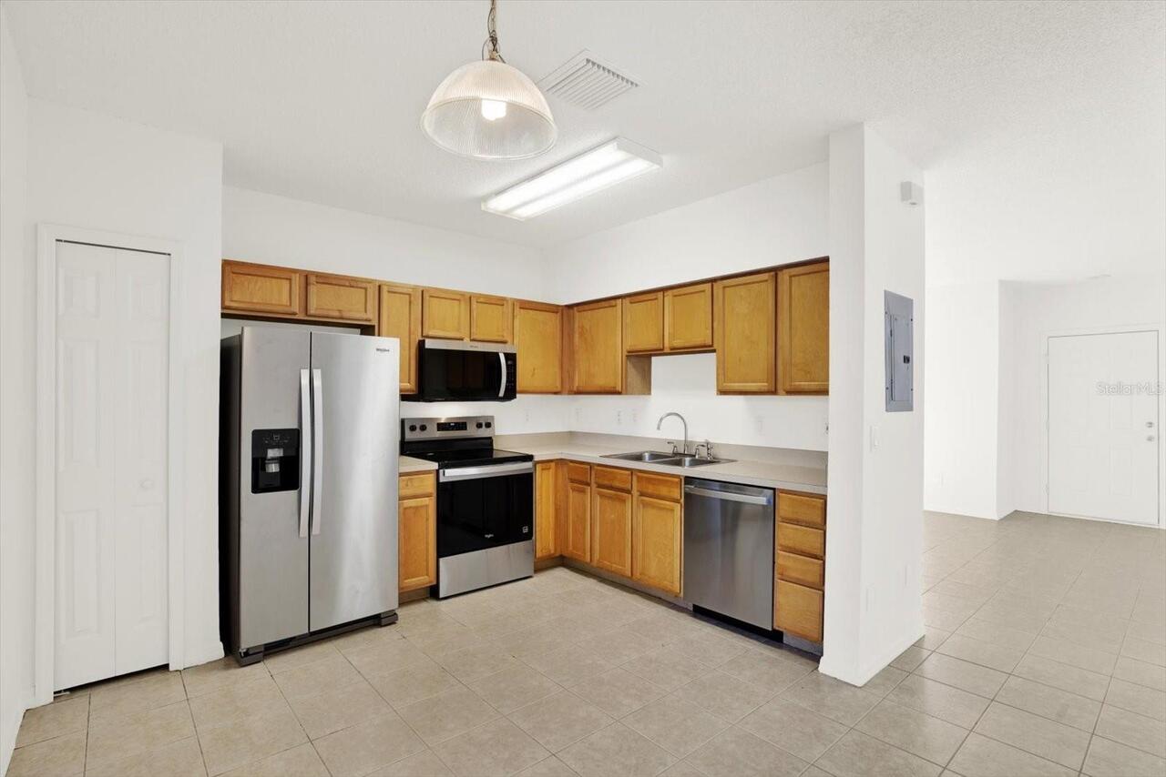 Listing Photo 7