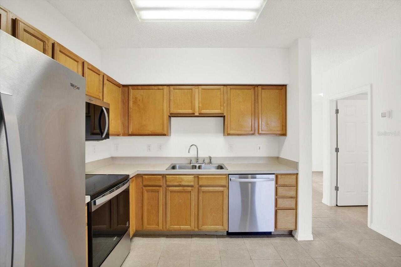 Listing Photo 8