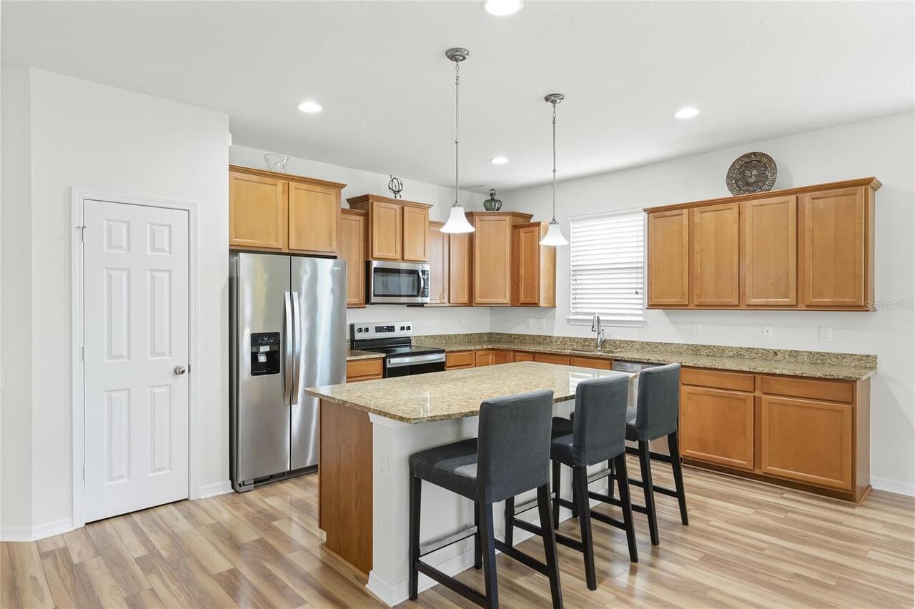 Listing Photo 7