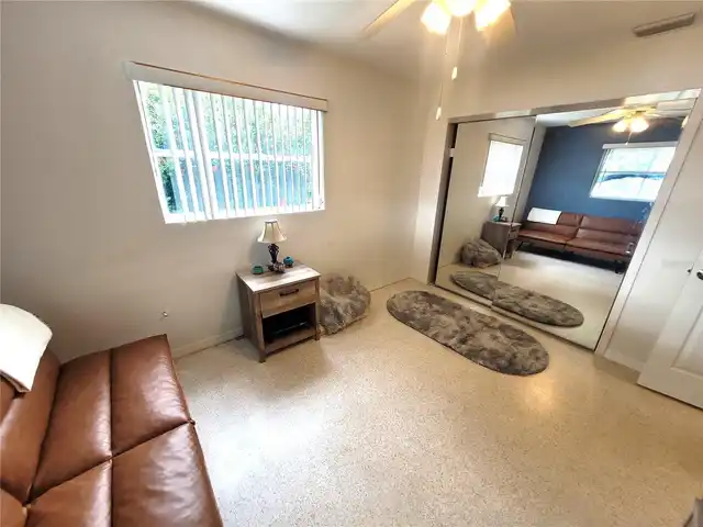 Listing Photo 9