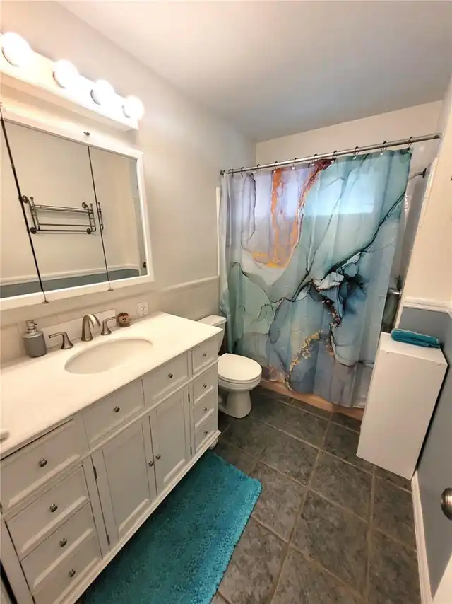 Listing Photo 11