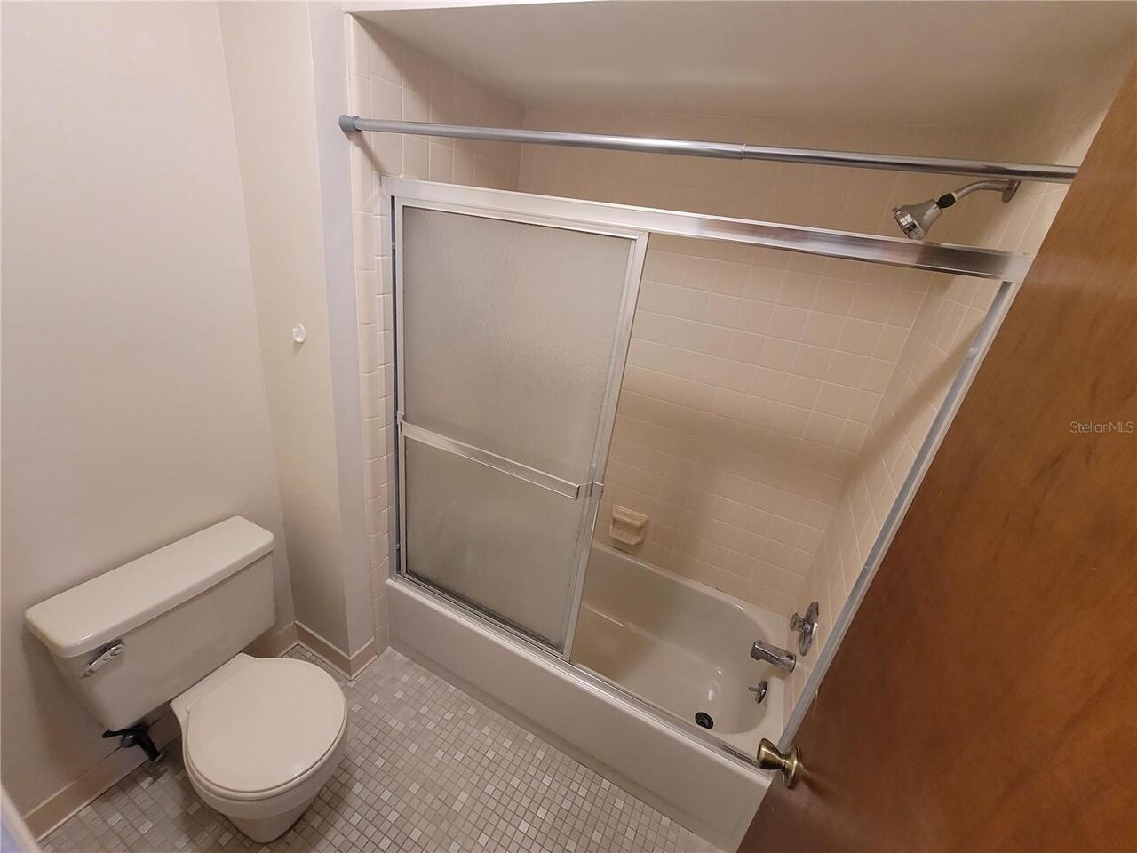 Listing Photo 18