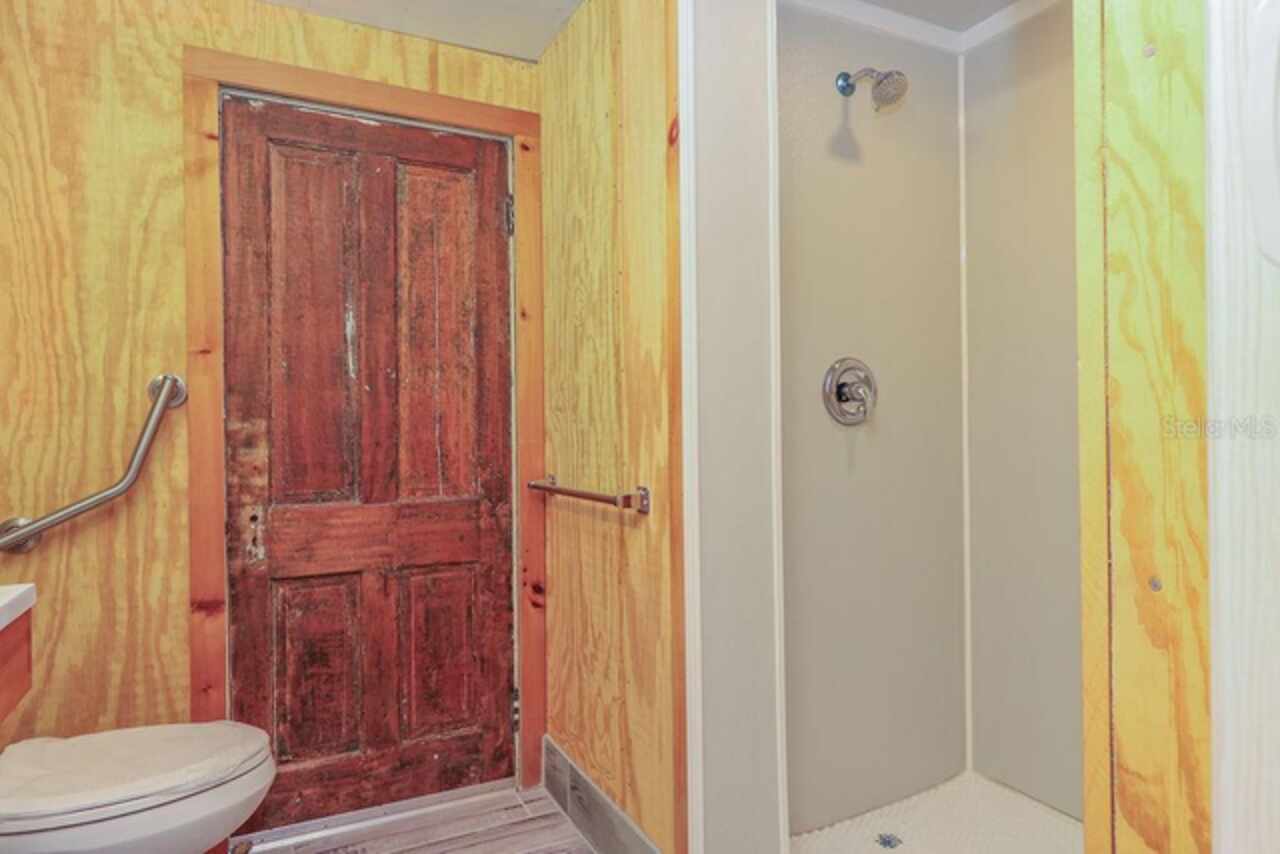 Listing Photo 7